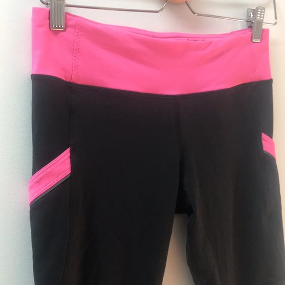 Lululemon Run: Mod Moves Crop - Picture 3 of 7